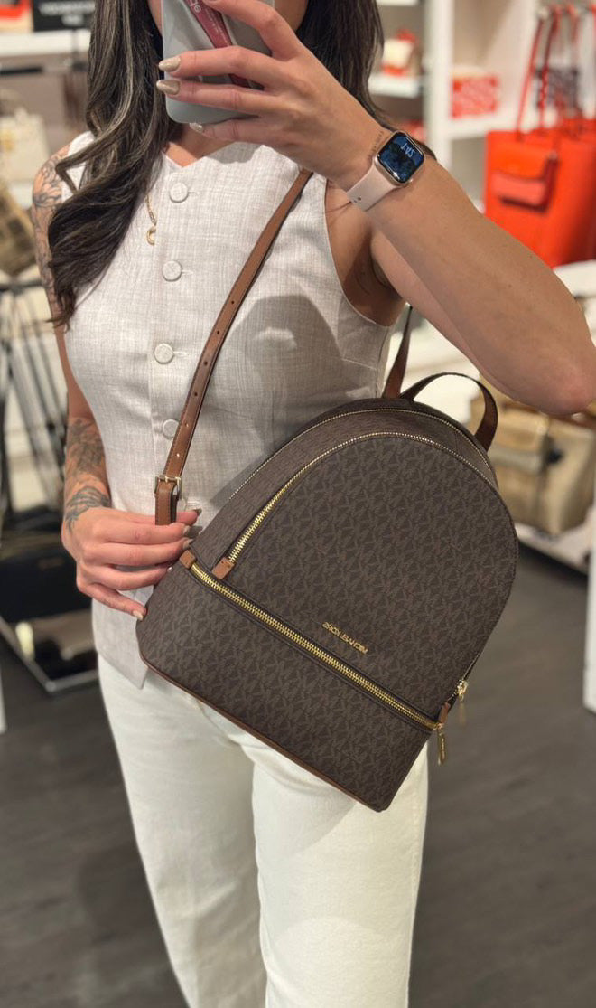 MOCHILA MICHAEL KORS MONOGRAMA DOBLE CIERRE