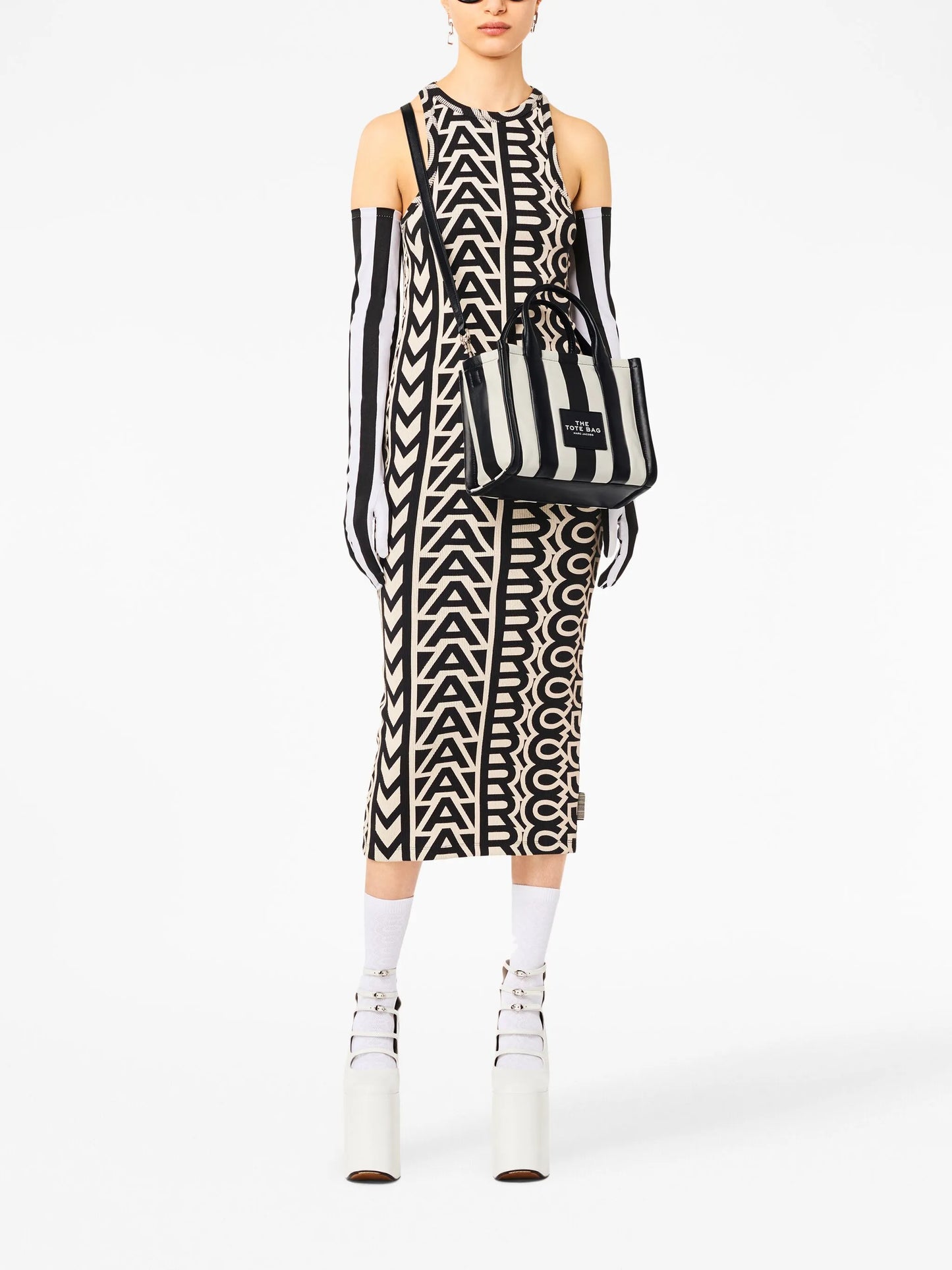 TOTE MARC JACOBS THE STRIPED CUERO BLACK AND WHITE