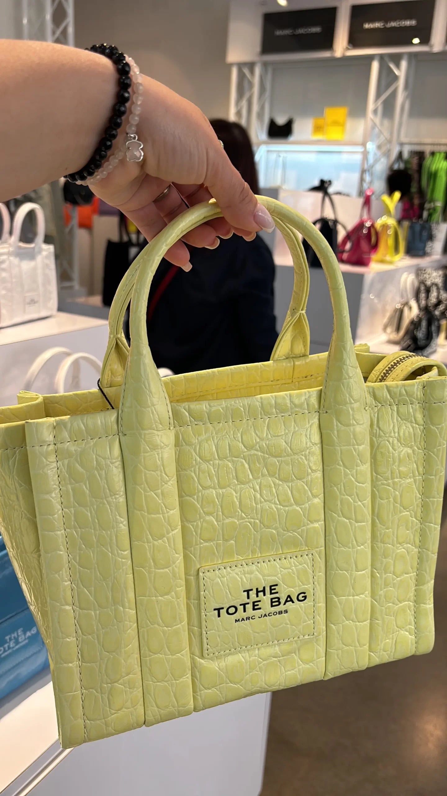 Marc Jacobs bolsa The Croc-Embossed Tote pequeña