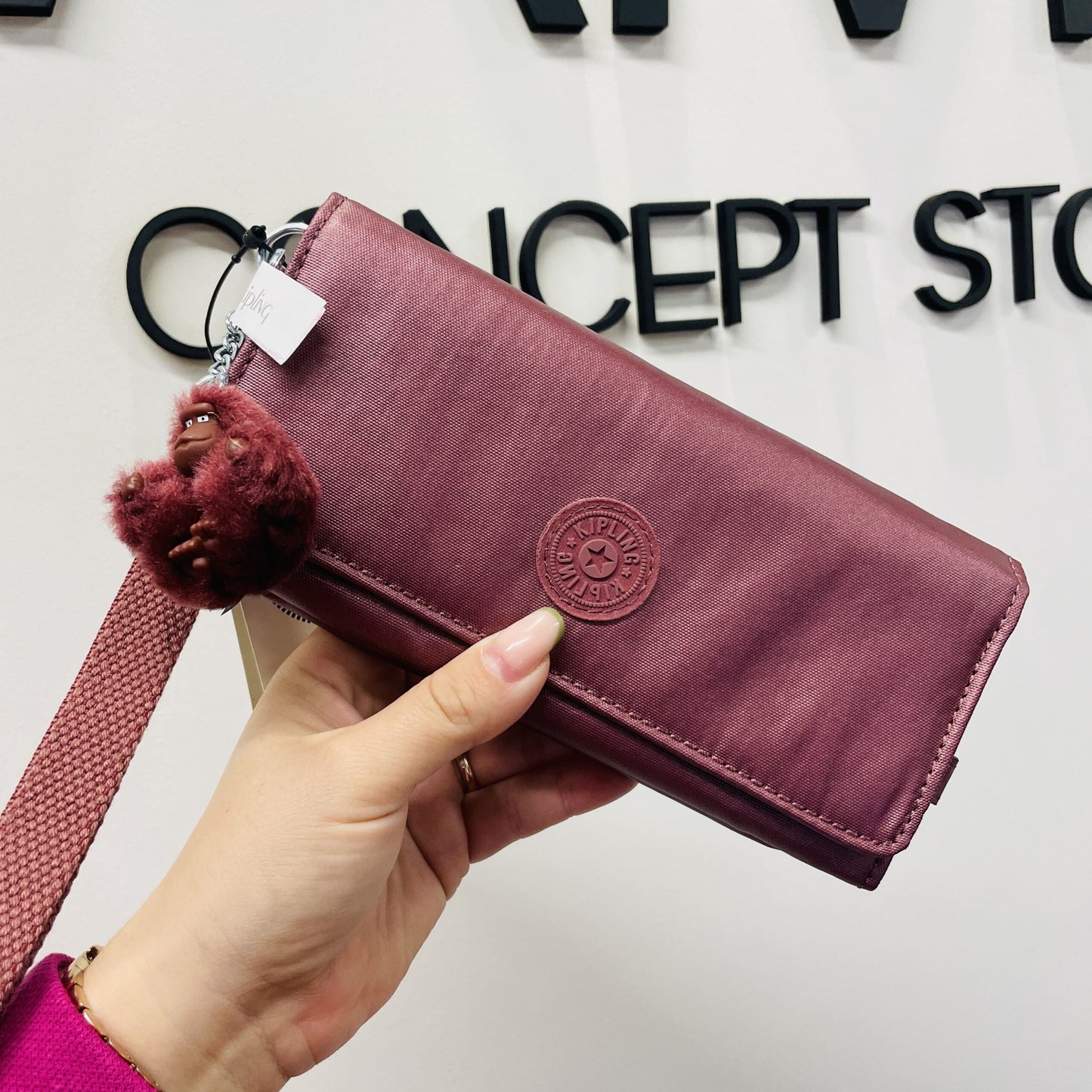 BILLETERA KIPLING RUBI DARK MAROON METALLIC