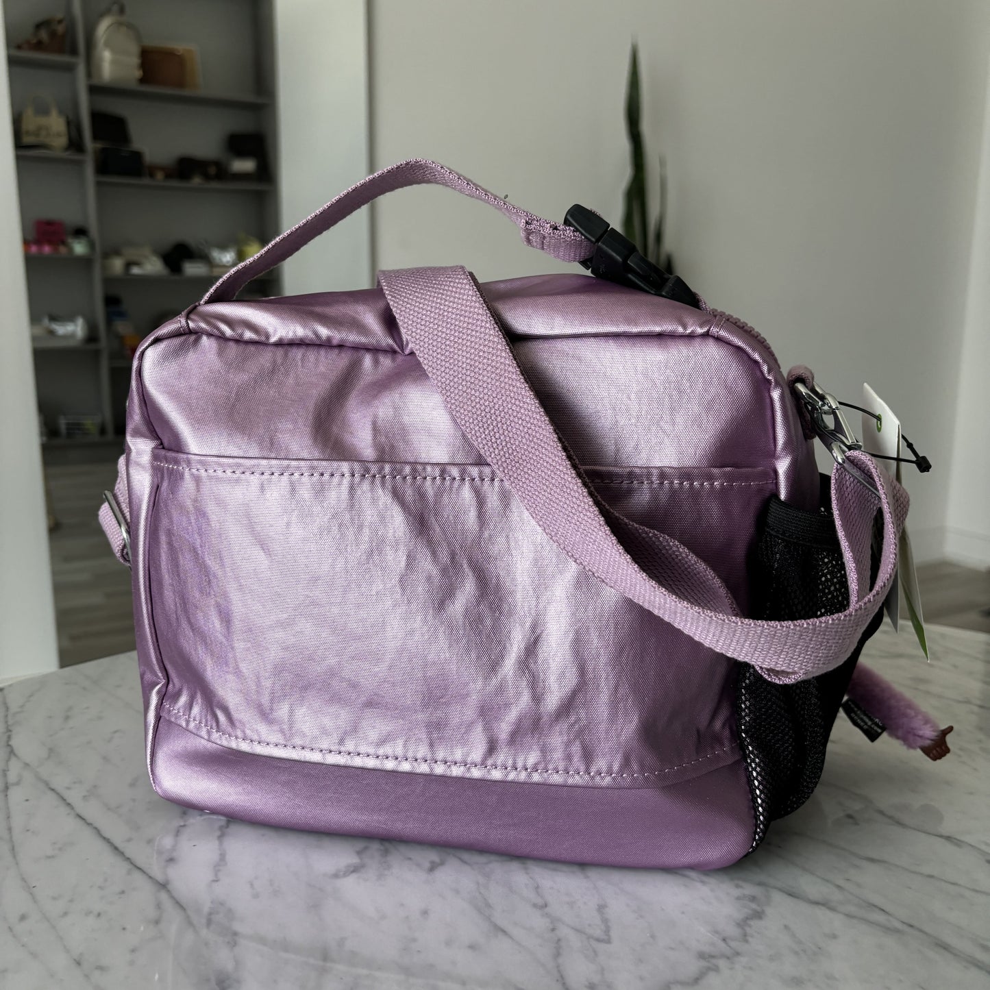 LONCHERA KIPLING ERMY BERRY METALLIC