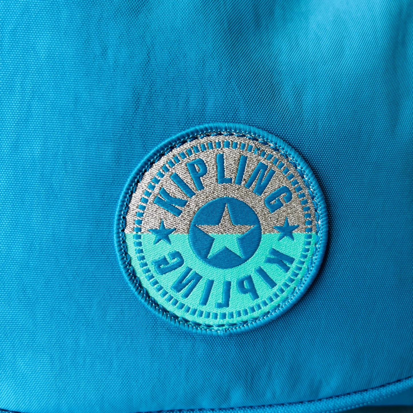 LONCHERA KIPLING AZURE SKY