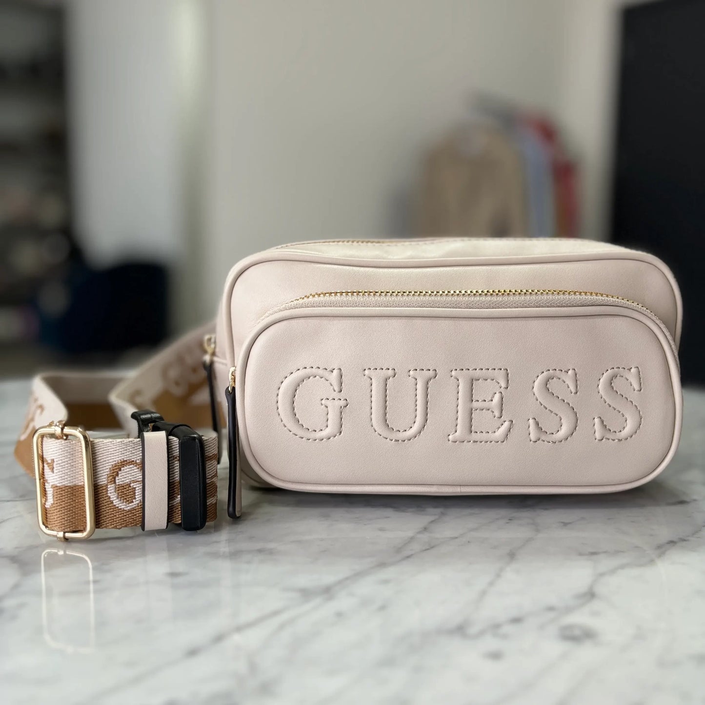 RIÑONERA GUESS NEMY MINI