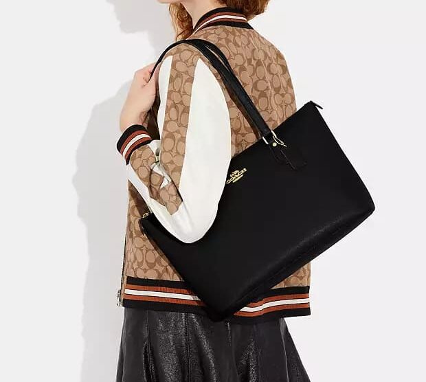 TOTE COACH BLACK