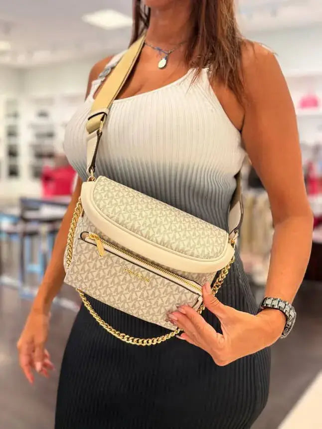 Riñonera Michael Kors vainilla
