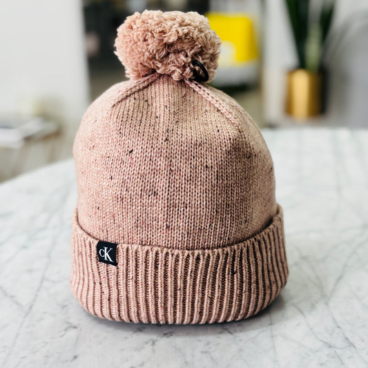 GORROS POMPOM CALVIN KLEIN ROSADO